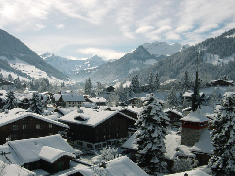 Skigebiet Gstaad-Saanenmöser in der Schweiz